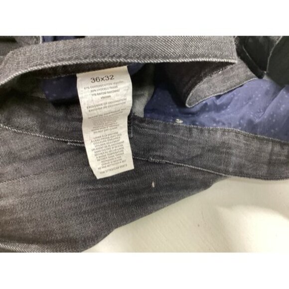 Perry Ellis Men's‎ Slim Fit Stretch Jeans Size 36x32 Black Mid Rise Smoke Free - Picture 8 of 15